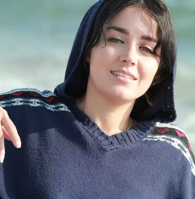 افسانه پاکرو بازیگر جذاب سینمای ایران را بیشتر بشناسید +‌ عکس های داغ