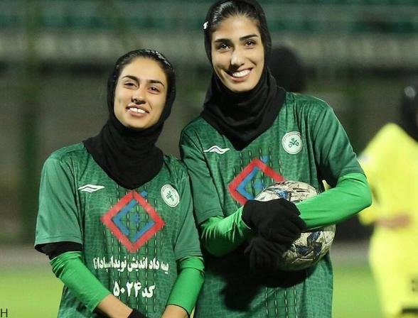 با الهام فرهمند فوتبالیست مشهور زن ایرانی بیشتر آشنا بشوید (+عکس و همسر)